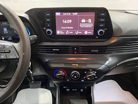 2024 Benzin Otomatik Hyundai i20 Beyaz Gürel Tasarım Aksesuar Otomotiv San. Tic. Ltd. Şti.