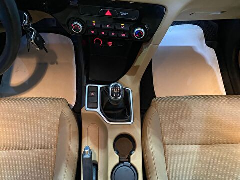 2021 Benzin Manuel Kia Sportage Beyaz Gürel Tasarım Aksesuar Otomotiv San. Tic. Ltd. Şti.