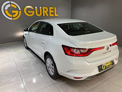 2022 Benzin Otomatik Renault Megane Beyaz Gürel Tasarım Aksesuar Otomotiv San. Tic. Ltd. Şti.