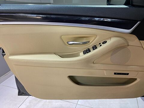2014 Benzin Otomatik BMW 5 Serisi Füme Gürel Tasarım Aksesuar Otomotiv San. Tic. Ltd. Şti.