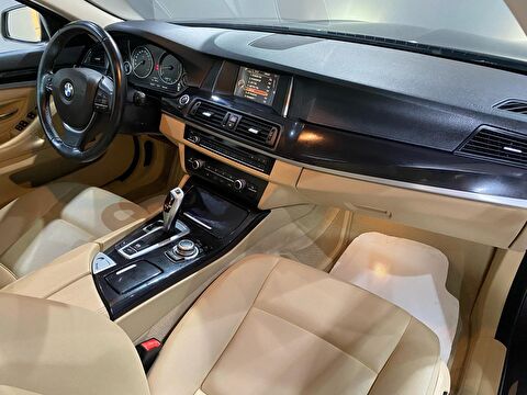 2014 Benzin Otomatik BMW 5 Serisi Füme Gürel Tasarım Aksesuar Otomotiv San. Tic. Ltd. Şti.