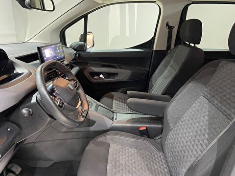 2026 Dizel Otomatik Peugeot Rifter Gri Gürel Tasarım Aksesuar Otomotiv San. Tic. Ltd. Şti.