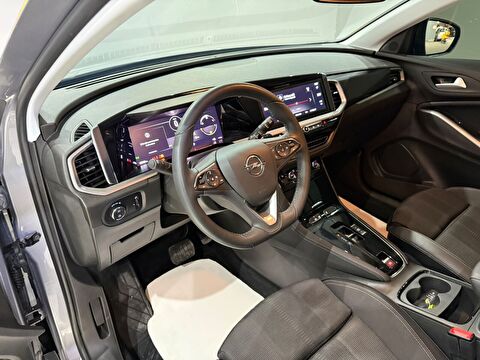 2024 Benzin Otomatik Opel Grandland Gümüş Gri Gürel Tasarım Aksesuar Otomotiv San. Tic. Ltd. Şti.