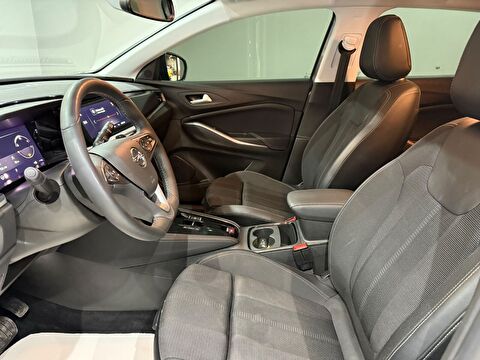 2024 Benzin Otomatik Opel Grandland Gümüş Gri Gürel Tasarım Aksesuar Otomotiv San. Tic. Ltd. Şti.