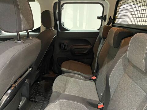 2026 Dizel Otomatik Opel Combo Beyaz Gürel Tasarım Aksesuar Otomotiv San. Tic. Ltd. Şti.