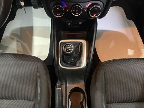 2019 Dizel Manuel Fiat Egea Beyaz Gürel Tasarım Aksesuar Otomotiv San. Tic. Ltd. Şti.