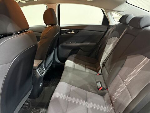 2023 Benzin Otomatik Kia Cerato Mavi Gürel Tasarım Aksesuar Otomotiv San. Tic. Ltd. Şti.