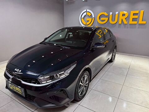 2023 Benzin Otomatik Kia Cerato Mavi Gürel Tasarım Aksesuar Otomotiv San. Tic. Ltd. Şti.