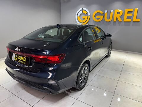 2023 Benzin Otomatik Kia Cerato Mavi Gürel Tasarım Aksesuar Otomotiv San. Tic. Ltd. Şti.