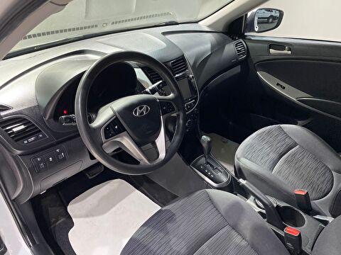 2017 Dizel Otomatik Hyundai Accent Blue Beyaz Gürel Tasarım Aksesuar Otomotiv San. Tic. Ltd. Şti.