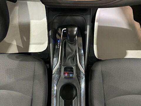 2022 Benzin Otomatik Toyota Corolla Beyaz Gürel Tasarım Aksesuar Otomotiv San. Tic. Ltd. Şti.