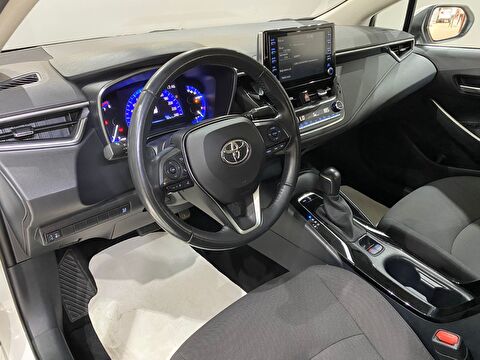 2022 Benzin Otomatik Toyota Corolla Beyaz Gürel Tasarım Aksesuar Otomotiv San. Tic. Ltd. Şti.
