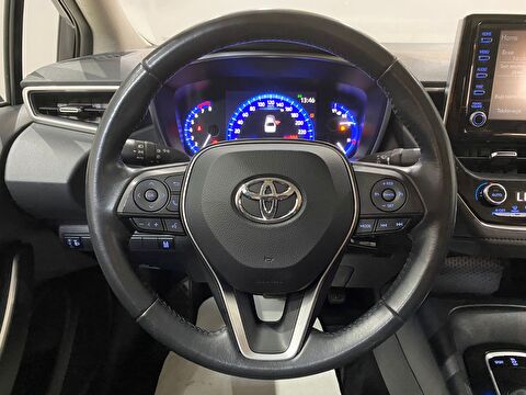 2022 Benzin Otomatik Toyota Corolla Beyaz Gürel Tasarım Aksesuar Otomotiv San. Tic. Ltd. Şti.