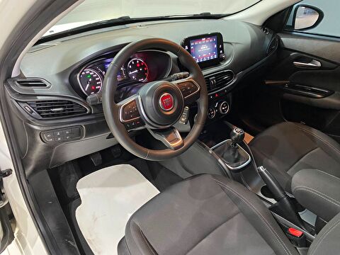 2021 Dizel Manuel Fiat Egea Beyaz Gürel Tasarım Aksesuar Otomotiv San. Tic. Ltd. Şti.