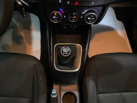 2021 Dizel Manuel Fiat Egea Beyaz Gürel Tasarım Aksesuar Otomotiv San. Tic. Ltd. Şti.