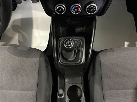 2024 Benzin Manuel Fiat Egea Mavi Gürel Tasarım Aksesuar Otomotiv San. Tic. Ltd. Şti.