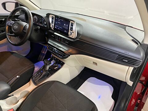 2023 Benzin Otomatik Hyundai Bayon Kırmızı Gürel Tasarım Aksesuar Otomotiv San. Tic. Ltd. Şti.