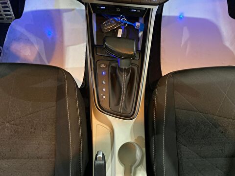 2023 Benzin Otomatik Hyundai Bayon Kırmızı Gürel Tasarım Aksesuar Otomotiv San. Tic. Ltd. Şti.