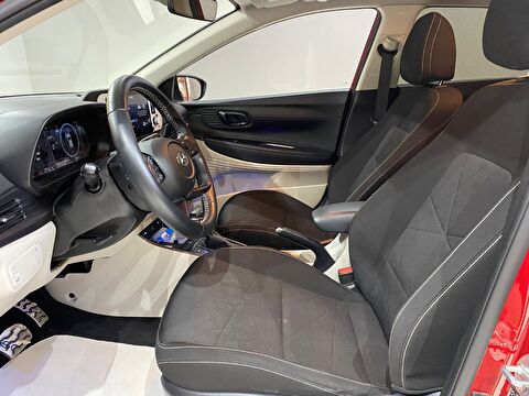 2023 Benzin Otomatik Hyundai Bayon Kırmızı Gürel Tasarım Aksesuar Otomotiv San. Tic. Ltd. Şti.