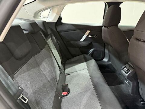 2025 Benzin Otomatik Citroen C4 X Yeşil Gürel Tasarım Aksesuar Otomotiv San. Tic. Ltd. Şti.
