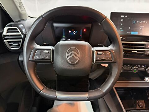 2025 Benzin Otomatik Citroen C4 X Yeşil Gürel Tasarım Aksesuar Otomotiv San. Tic. Ltd. Şti.