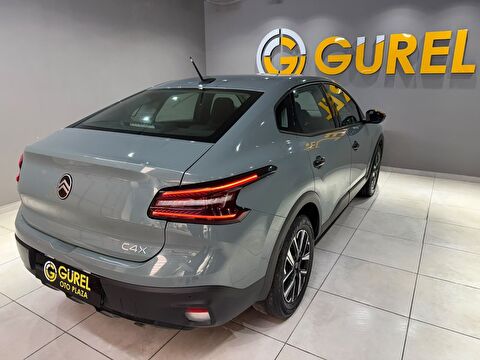 2025 Benzin Otomatik Citroen C4 X Yeşil Gürel Tasarım Aksesuar Otomotiv San. Tic. Ltd. Şti.