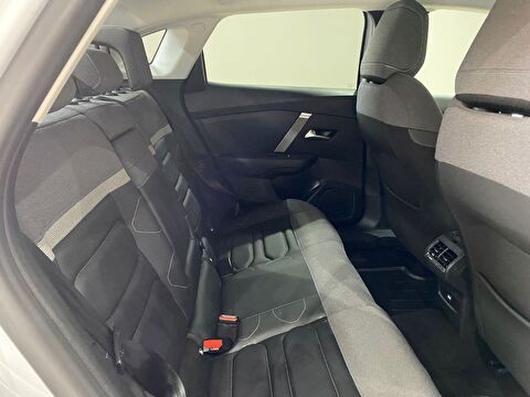 2024 Benzin Otomatik Citroen C4 X Beyaz Gürel Tasarım Aksesuar Otomotiv San. Tic. Ltd. Şti.