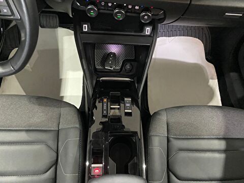 2024 Benzin Otomatik Citroen C4 X Beyaz Gürel Tasarım Aksesuar Otomotiv San. Tic. Ltd. Şti.