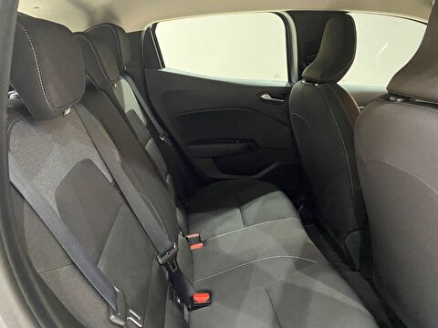 2025 Benzin Otomatik Renault Clio Gri Gürel Tasarım Aksesuar Otomotiv San. Tic. Ltd. Şti.