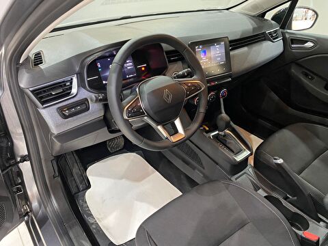 2025 Benzin Otomatik Renault Clio Gri Gürel Tasarım Aksesuar Otomotiv San. Tic. Ltd. Şti.