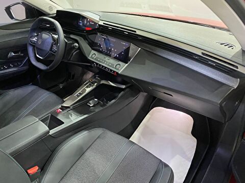 2025 Benzin Otomatik Peugeot 408 Kırmızı Gürel Tasarım Aksesuar Otomotiv San. Tic. Ltd. Şti.