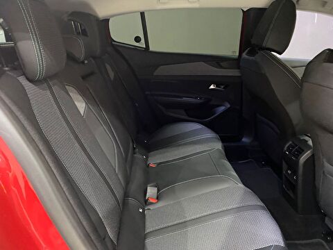 2025 Benzin Otomatik Peugeot 408 Kırmızı Gürel Tasarım Aksesuar Otomotiv San. Tic. Ltd. Şti.