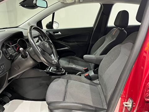 2021 Benzin Manuel Opel Crossland Kırmızı Gürel Tasarım Aksesuar Otomotiv San. Tic. Ltd. Şti.