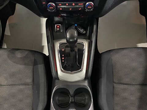 2015 Benzin Otomatik Nissan Qashqai Beyaz Gürel Tasarım Aksesuar Otomotiv San. Tic. Ltd. Şti.