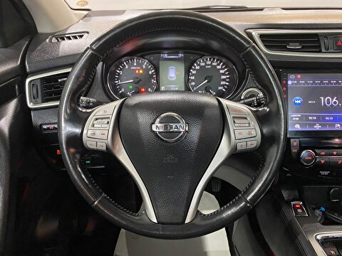 2015 Benzin Otomatik Nissan Qashqai Beyaz Gürel Tasarım Aksesuar Otomotiv San. Tic. Ltd. Şti.