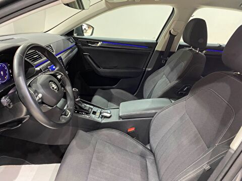 2023 Benzin Otomatik Skoda Superb Gri Gürel Tasarım Aksesuar Otomotiv San. Tic. Ltd. Şti.