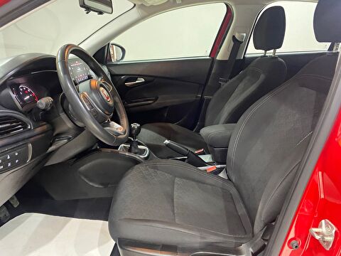 2022 Benzin Manuel Fiat Egea Kırmızı Gürel Tasarım Aksesuar Otomotiv San. Tic. Ltd. Şti.