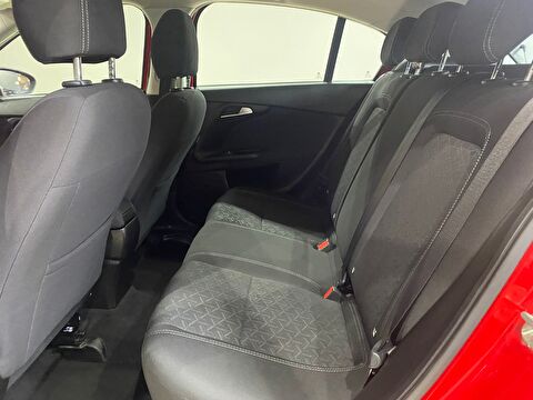 2022 Benzin Manuel Fiat Egea Kırmızı Gürel Tasarım Aksesuar Otomotiv San. Tic. Ltd. Şti.