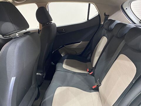 2016 Benzin Otomatik Hyundai i10 Beyaz Gürel Tasarım Aksesuar Otomotiv San. Tic. Ltd. Şti.