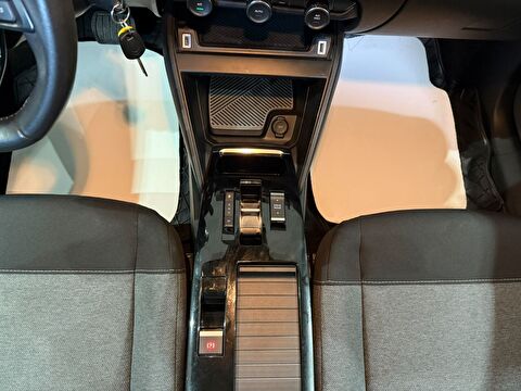 2023 Benzin Otomatik Citroen C4 X Gri Gürel Tasarım Aksesuar Otomotiv San. Tic. Ltd. Şti.