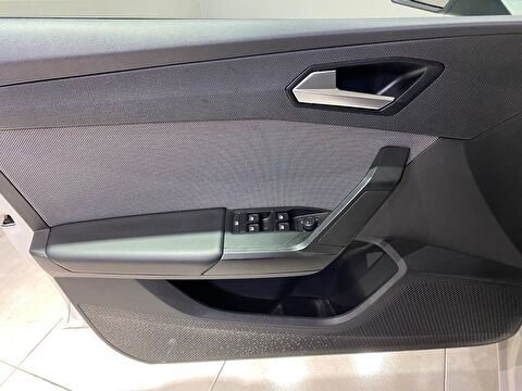 2024 MHEV Otomatik Seat Leon Beyaz Gürel Tasarım Aksesuar Otomotiv San. Tic. Ltd. Şti.