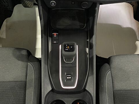 2023 MHEV Otomatik Nissan Qashqai Mavi Gürel Tasarım Aksesuar Otomotiv San. Tic. Ltd. Şti.