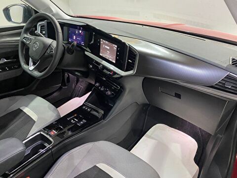 2024 Benzin Otomatik Opel Mokka Kırmızı Gürel Tasarım Aksesuar Otomotiv San. Tic. Ltd. Şti.