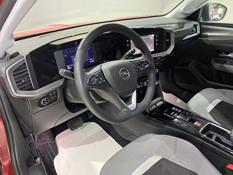2024 Benzin Otomatik Opel Mokka Kırmızı Gürel Tasarım Aksesuar Otomotiv San. Tic. Ltd. Şti.