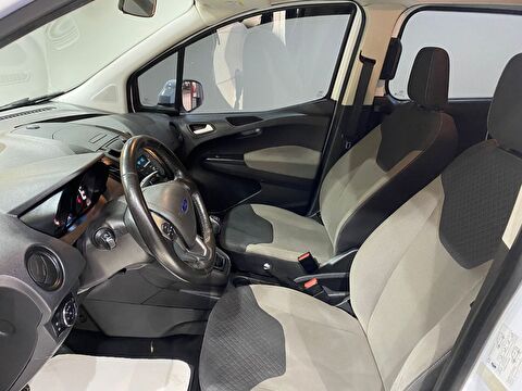 2022 Dizel Manuel Ford Tourneo Courier Beyaz Gürel Tasarım Aksesuar Otomotiv San. Tic. Ltd. Şti.