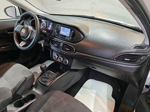 2023 Dizel Manuel Fiat Egea Beyaz Gürel Tasarım Aksesuar Otomotiv San. Tic. Ltd. Şti.