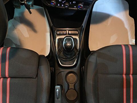 2022 Benzin Manuel Opel Crossland Gri Gürel Tasarım Aksesuar Otomotiv San. Tic. Ltd. Şti.