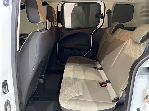2021 Dizel Manuel Ford Tourneo Courier Beyaz Gürel Tasarım Aksesuar Otomotiv San. Tic. Ltd. Şti.