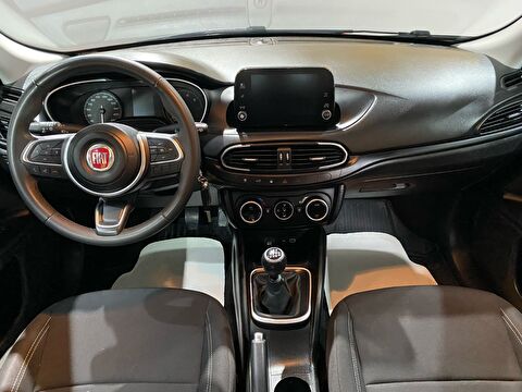 2023 Benzin Manuel Fiat Egea Kırmızı Gürel Tasarım Aksesuar Otomotiv San. Tic. Ltd. Şti.