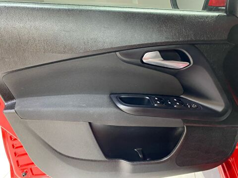 2023 Benzin Manuel Fiat Egea Kırmızı Gürel Tasarım Aksesuar Otomotiv San. Tic. Ltd. Şti.